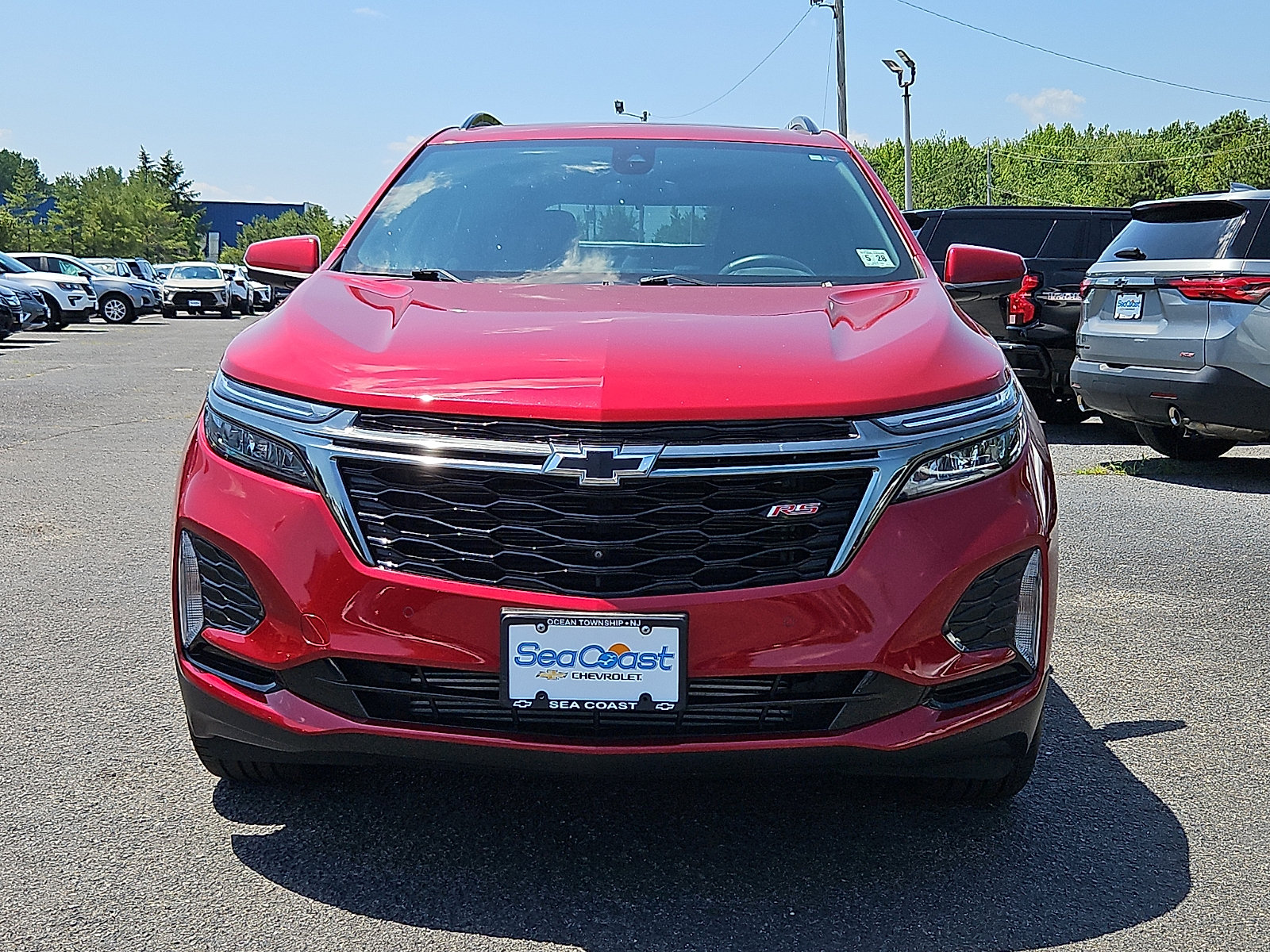 Certified 2023 Chevrolet Equinox RS w/ RS Leather Package AWD/4WD image 2