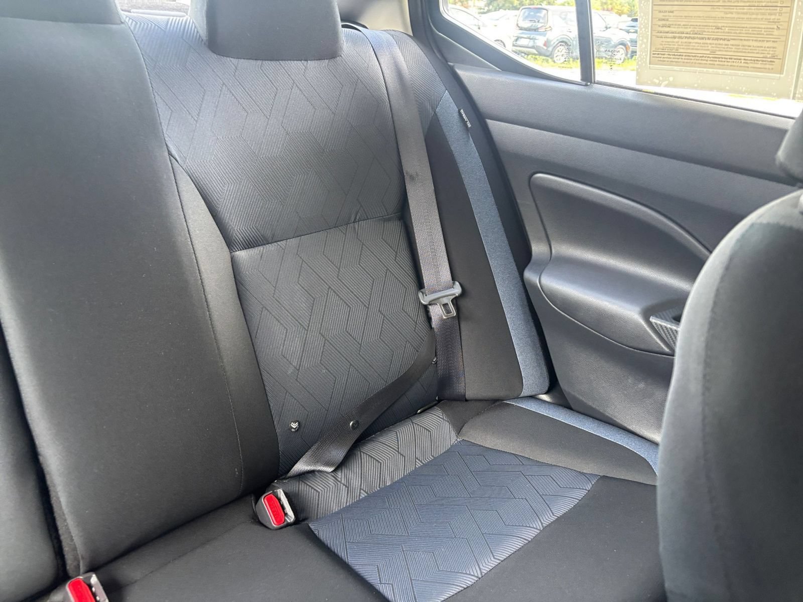 Used 2025 Nissan Versa SV FWD image 34