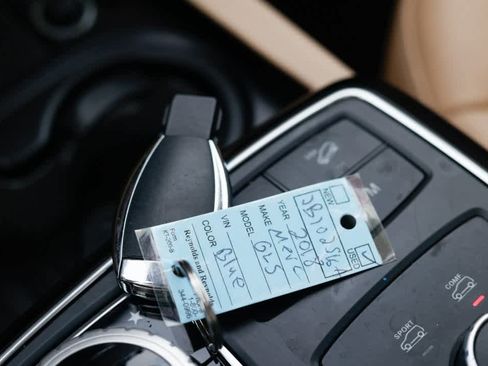 Used 2018 Mercedes-Benz GLS 450 4MATIC image 38