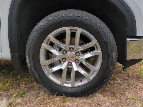 Used 2020 GMC Sierra 1500 SLT w/ SLT Premium Package image 9