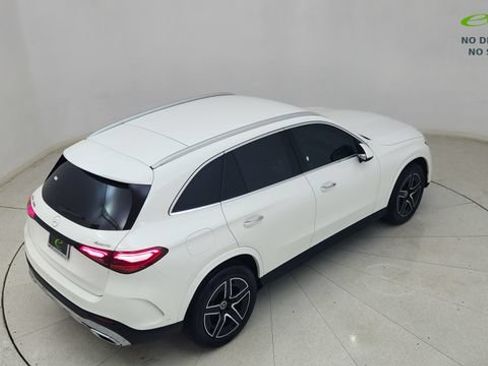 Used 2025 Mercedes-Benz GLC 300 4MATIC image 76