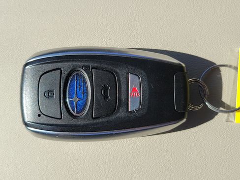 Certified 2025 Subaru Ascent Limited image 33