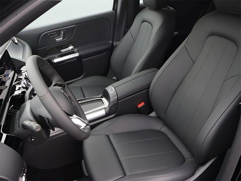 New 2025 Mercedes-Benz GLA 250 4MATIC image 53