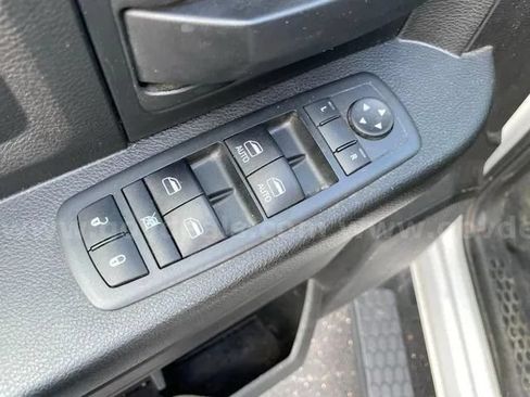 Used 2019 RAM 1500 Tradesman AWD/4WD image 17