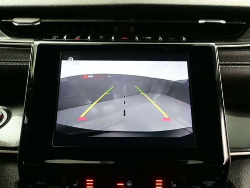 Used 2023 Jeep Grand Cherokee L Laredo image 20