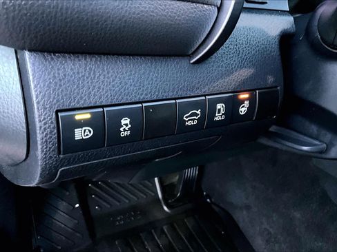 Certified 2023 Toyota Camry SE image 33