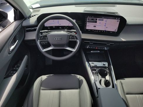 New 2026 Audi Q3 quattro 2.0T AWD/4WD image 22