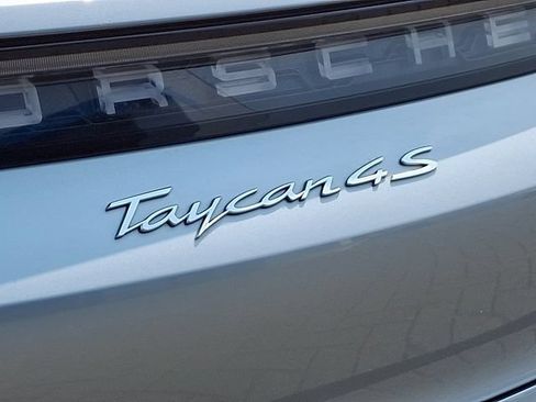 Used 2024 Porsche Taycan 4S AWD/4WD image 31