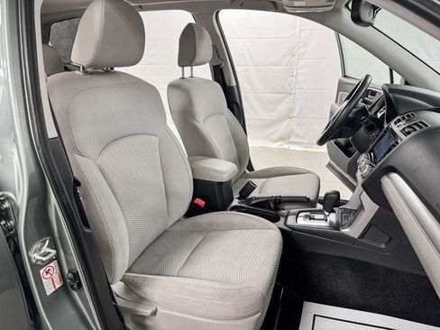 Used 2016 Subaru Forester 2.5i Premium w/ Popular Package #2 AWD/4WD image 11