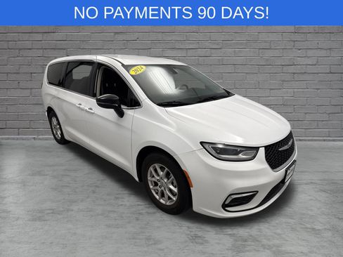 Used 2024 Chrysler Pacifica Touring-L FWD image 1