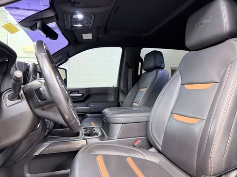 Used 2022 GMC Sierra 2500 AT4 w/ AT4 Premium Plus Package AWD/4WD image 18