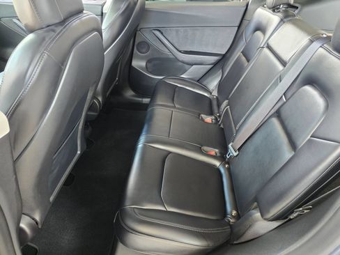 Used 2022 Tesla Model Y Performance AWD/4WD image 29