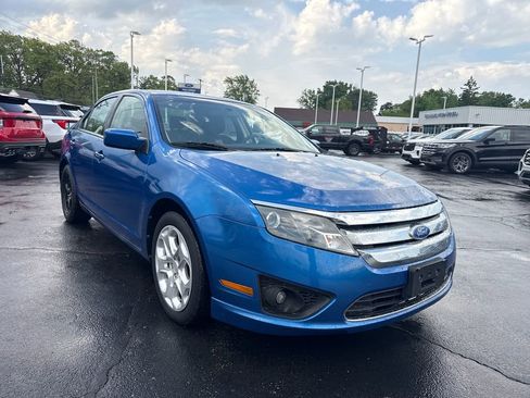 Used 2011 Ford Fusion SE FWD image 4