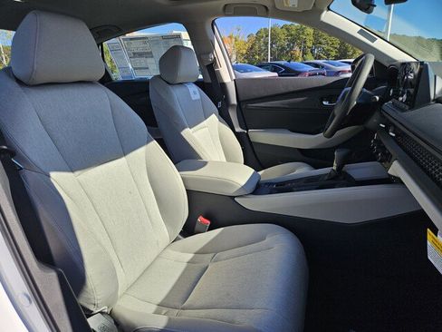 New 2025 Honda Accord SE image 12