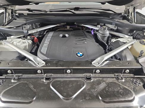 Certified 2025 BMW X5 xDrive40i w/ Parking Assistance Package AWD/4WD image 35