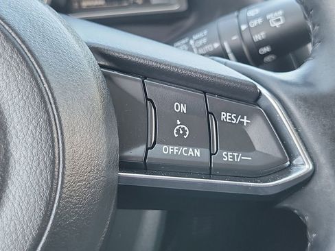 Used 2017 MAZDA MAZDA3 Touring image 6