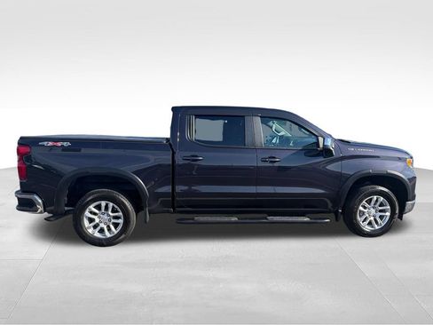 Used 2023 Chevrolet Silverado 1500 LT AWD/4WD image 6