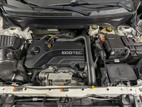 Used 2019 Chevrolet Equinox LS image 31