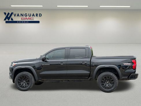 Used 2023 Chevrolet Colorado Trail Boss image 8