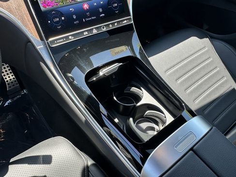 Certified 2025 Mercedes-Benz GLC 300 4MATIC image 30