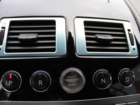 Used 2006 Aston Martin DB9 Volante image 16