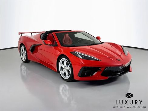 Used 2020 Chevrolet Corvette Stingray Coupe w/ 1LT RWD image 3
