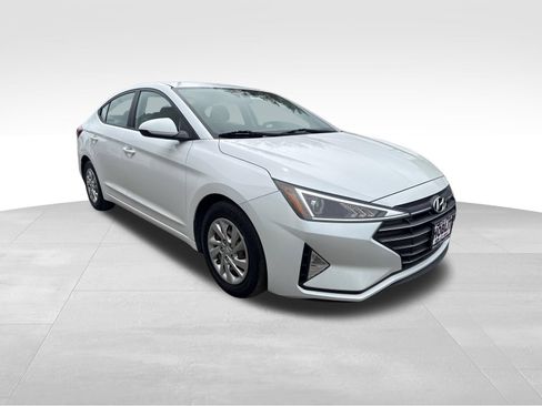 Used 2020 Hyundai Elantra SE w/ Cargo Package (C1) FWD image 7