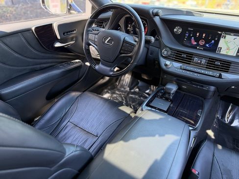 Used 2018 Lexus LS 500 w/ Interior Upgrade Package image 41