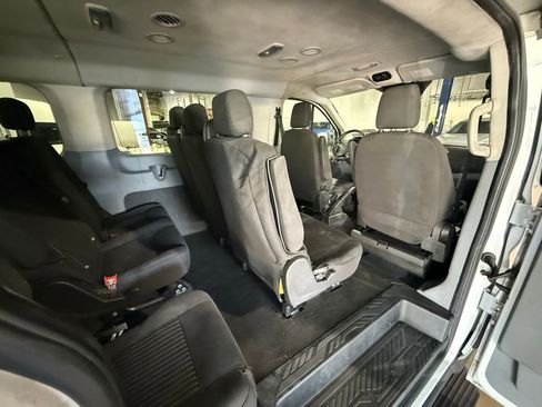 Used 2015 Ford Transit 350 XLT RWD image 27