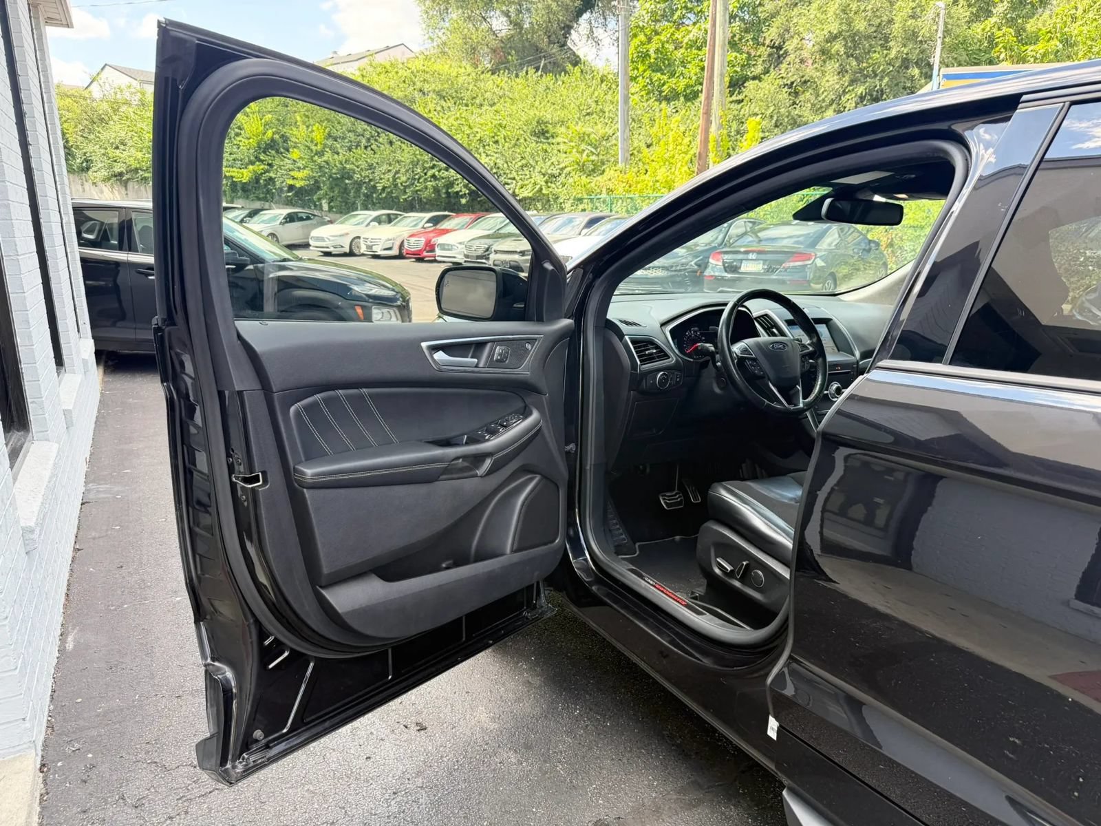 Used 2019 Ford Edge ST w/ Convenience Package AWD/4WD image 11