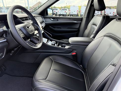 New 2026 Jeep Grand Cherokee Limited w/ Limited Altitude Package RWD image 10