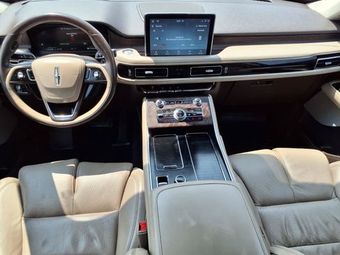 Used 2020 Lincoln Aviator Reserve w/ Equipment Group 202A AWD/4WD image 4