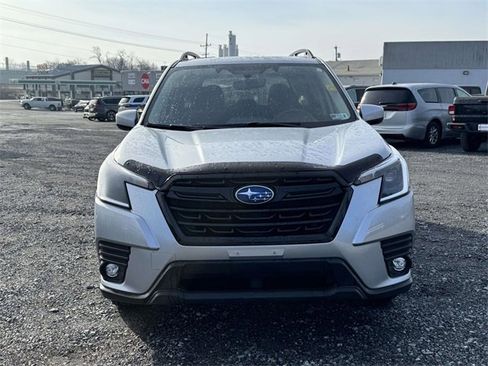 Used 2024 Subaru Forester Premium image 6
