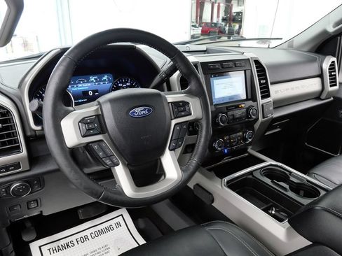 Used 2019 Ford F250 Lariat w/ Lariat Ultimate Package AWD/4WD image 12