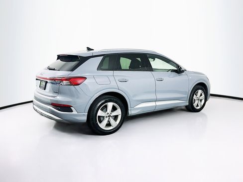 Used 2024 Audi Q4 e-tron Prestige AWD/4WD image 9