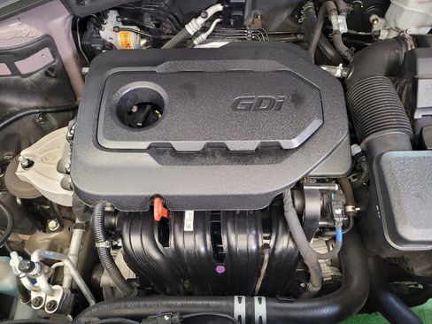 Used 2019 Hyundai Santa Fe SE image 30