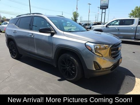 Certified 2021 GMC Terrain SLE w/ Driver Convenience Package AWD/4WD image 1