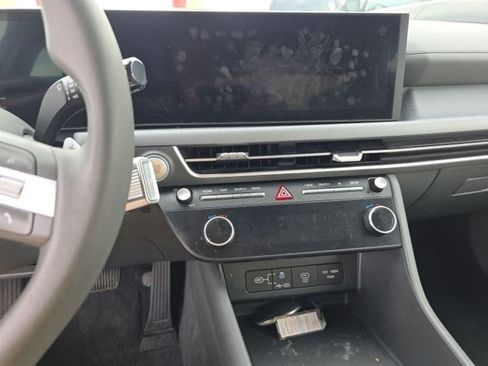 Used 2025 Hyundai Sonata SEL FWD image 10