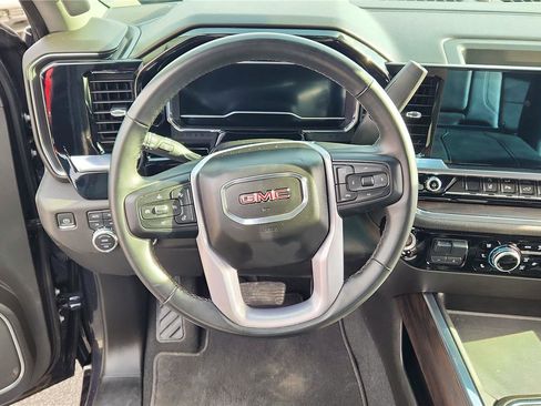 Used 2024 GMC Sierra 2500 SLT w/ SLT Premium Package image 21