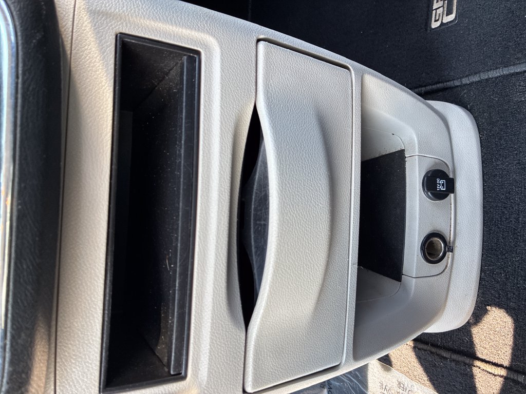 Used 2017 Dodge Grand Caravan SE w/ Power Window Group FWD image 12