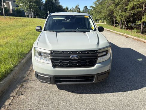 Used 2023 Ford Maverick XL FWD image 3