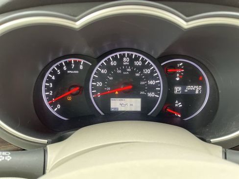 Used 2012 Nissan Quest LE w/ Value Cargo Pkg FWD image 11