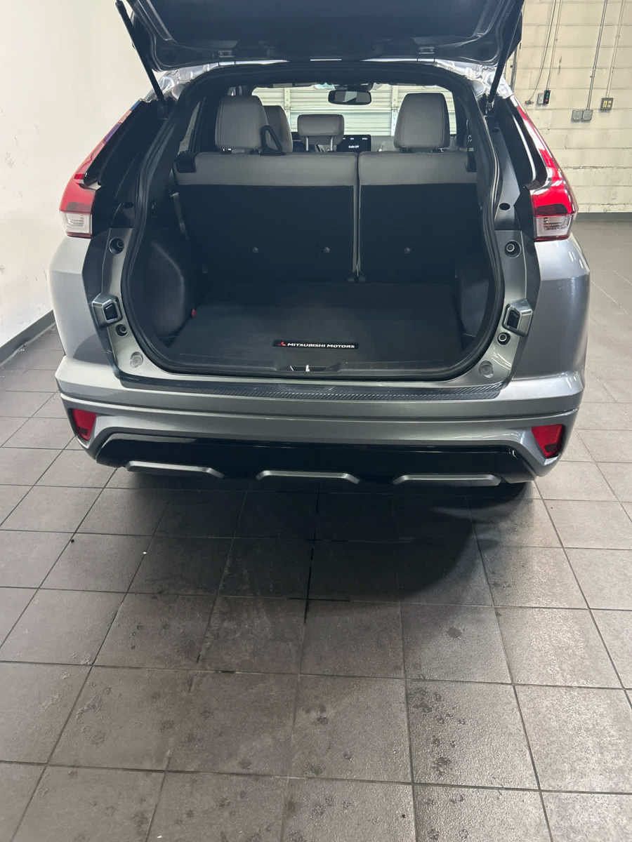Used 2023 Mitsubishi Eclipse Cross SEL AWD/4WD image 11