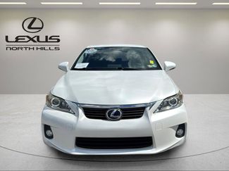 Used 2013 Lexus CT 200h w/ Premium Pkg w/Navigation FWD video 2