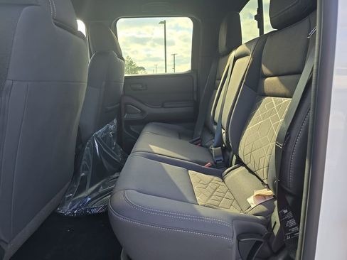 New 2026 Nissan Frontier SV w/ Tow Package image 18