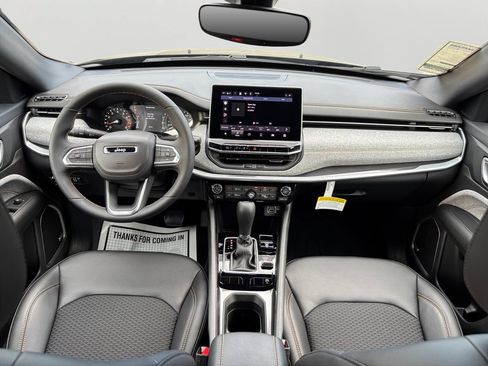New 2026 Jeep Compass Latitude AWD/4WD image 17