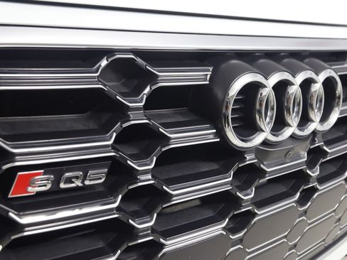 Used 2021 Audi SQ5 Premium Plus w/ Premium Plus Package AWD/4WD image 17