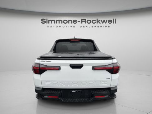 Used 2024 Hyundai Santa Cruz SE AWD/4WD image 4