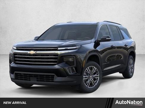 New 2026 Chevrolet Traverse LT image 1
