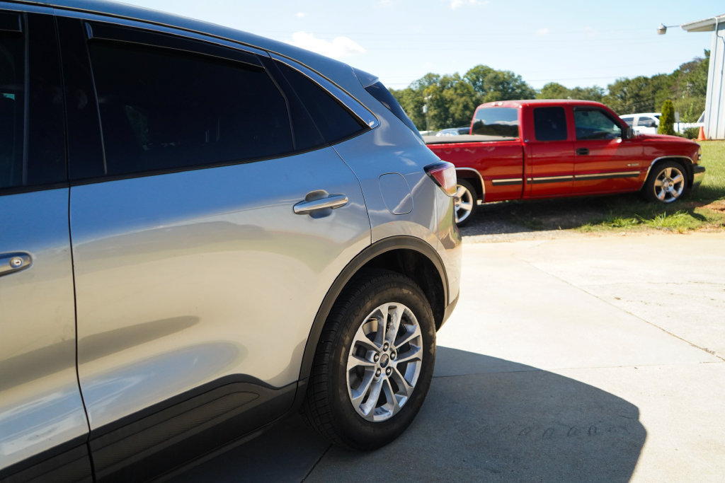 Used 2022 Ford Escape SE FWD image 21